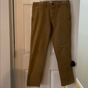 Men’s Gap chinos